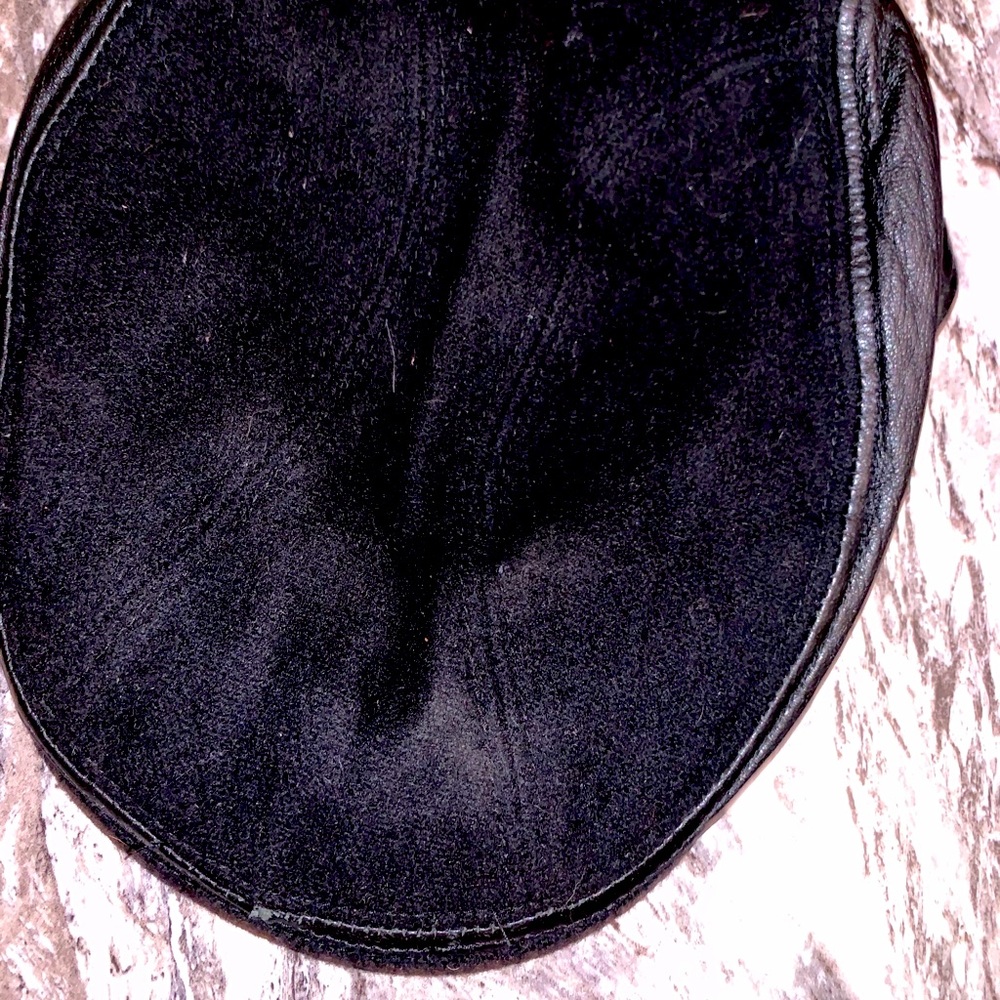 Black Wool & Leather Black Cap
